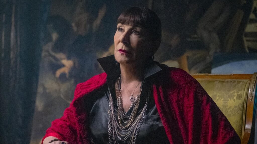 Anjelica Huston Explica a Conexão de Sua Personagem em John Wick com Ballerina (e o Que Espera do Capítulo 5)