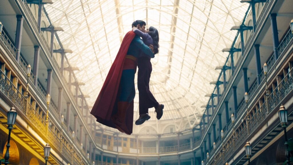 Superman Inverte a Cena Mais Marcante do Filme com Christopher Reeve
