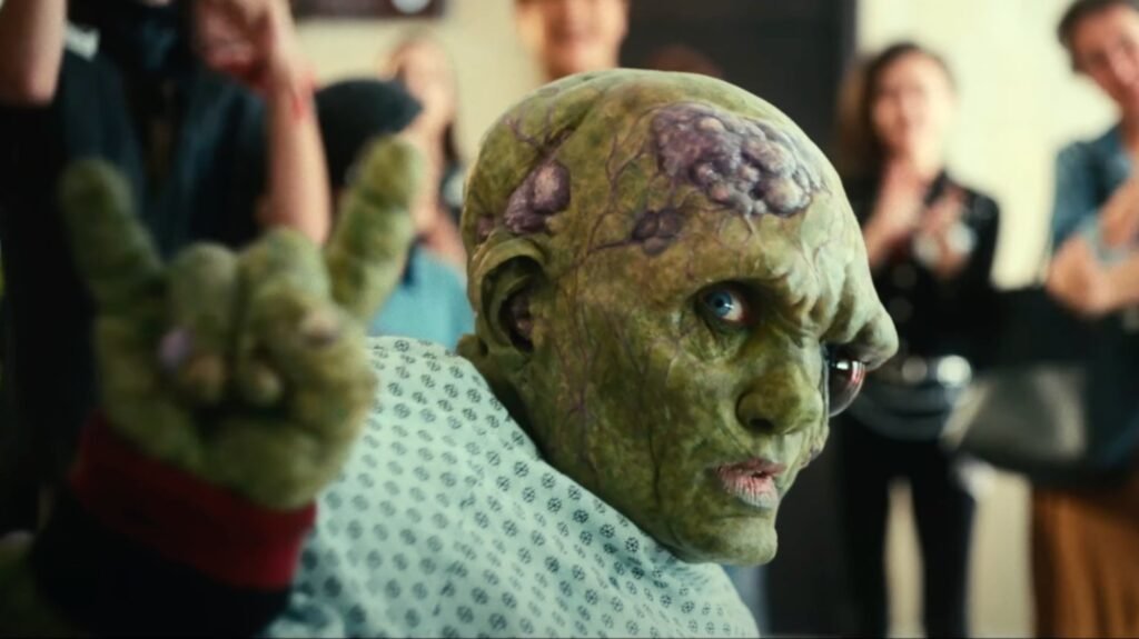 Trailer de O Vingador Tóxico Detona Caos Sem Censura da Troma