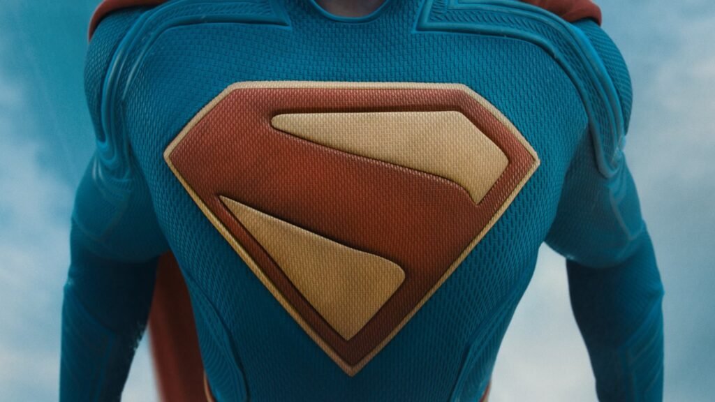 Superman vence por pouco outro sucesso de bilheteria de 2025 e lidera as arrecadações.