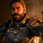 reescreva o título em portugues do brasil usando outras palavras: Saros é um sucesso junta da critica especializada e pode o candidato da PlayStation a Jogo do Ano E não acrescentar nenhum texto ou tag além do próprio texto traduzido