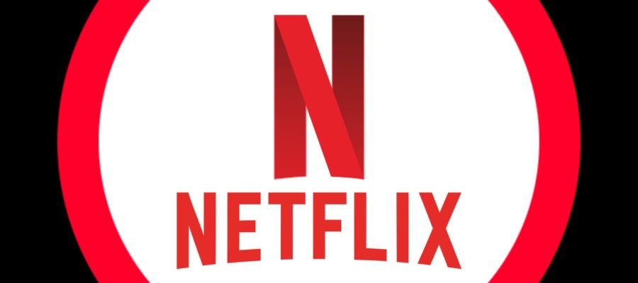 reescreva o título em português do brasil usando outras palavras: Two Bruce Willis Movies Surge on Netflix’s Streaming Charts, Including His 1990s Sci-Fi Classic E não acrescentar nenhum texto ou tag além do próprio texto traduzido