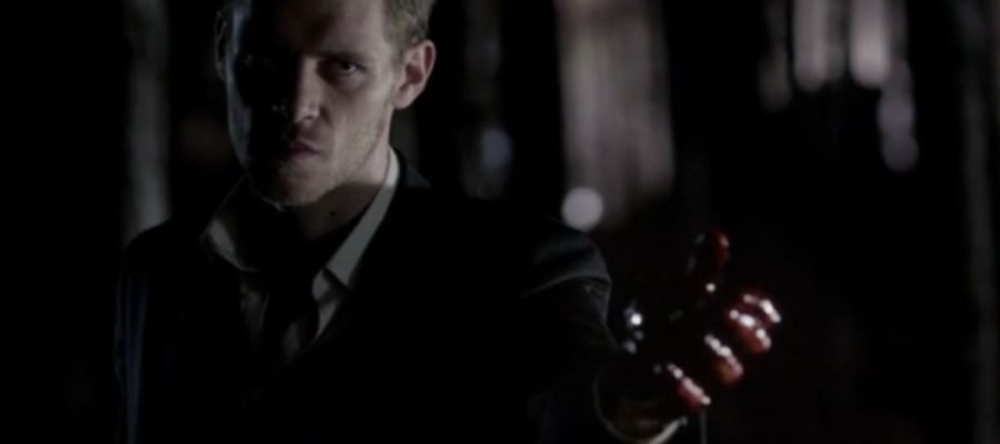 reescreva o título em português do brasil usando outras palavras: The Vampire Diaries' Greatest Villain Debuted 15 Years Ago Today (And Entirely Changed the Franchise) E não acrescentar nenhum texto ou tag além do próprio texto traduzido