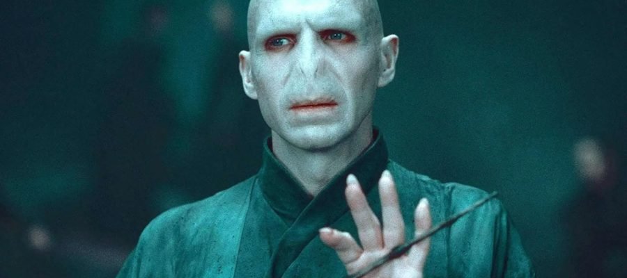Fãs de Harry Potter Reagem Mal à Sugestão de Ralph Fiennes Sobre Substituição Controvertida de Voldemort