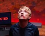 Há 11 Anos, Clássico Cult Com 92% No Rotten Tomatoes Deu à Ficção Científica Um de Seus Finais Mais Sombrios