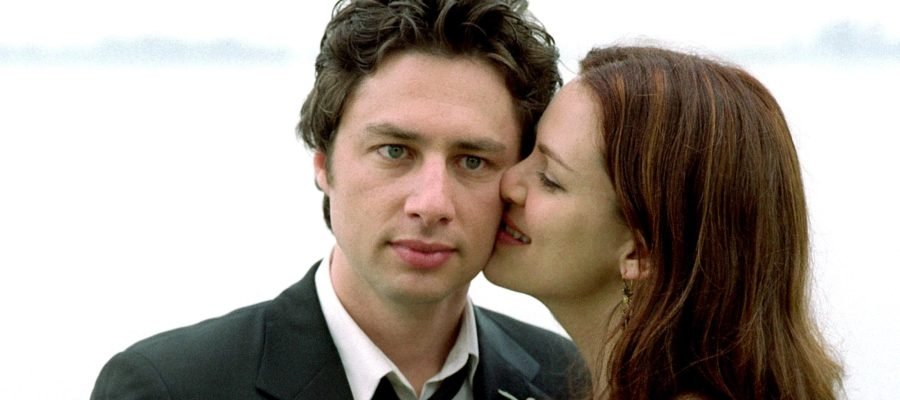 Revival de Scrubs: Temporada 2 Poderia Superar o Filme Esquecido de Zach Braff de 20 Anos Atrás