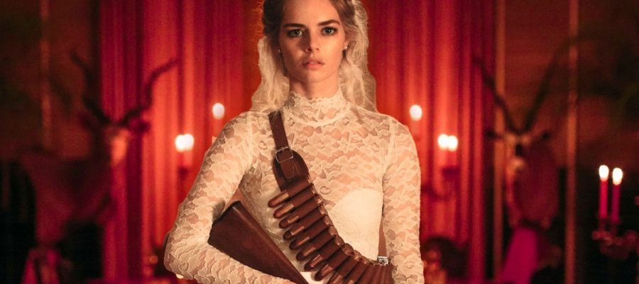 "Roteirista de Casamento Sangrento 2 compara sequência a Aliens e crava cronologia"
